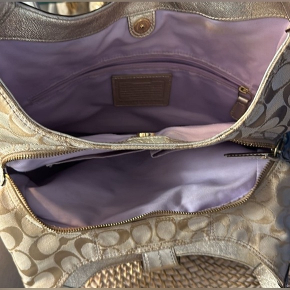 Coach Soho Signature Handbag Soho Light Khaki Gold lilac interior euc - Picture 3 of 7